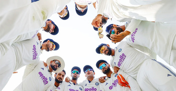 কলকাতা টেস্টের প্রথম দিন ভারতের