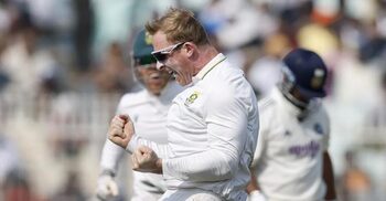 ৩ দিনে শেষ কলকাতা টেস্ট, ৩০ রানে হারলো ভারত