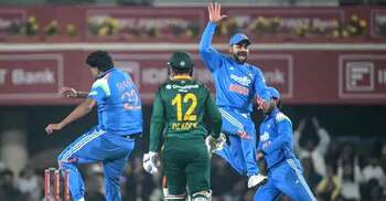 ৬৮১ রানের ম্যাচে ভারতের ঘাম ঝরানো জয়