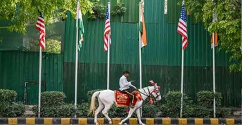 যুক্তরাষ্ট্রের সঙ্গে বাণিজ্য চুক্তির আলোচনা পেছালো ভারত