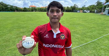 Indonesia bowler takes five wickets in over