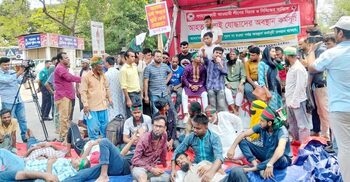 July injured block Shahbagh, demand formal AL ban