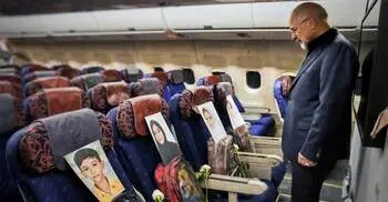 Iran carries portraits of slain children to Pakistan talks