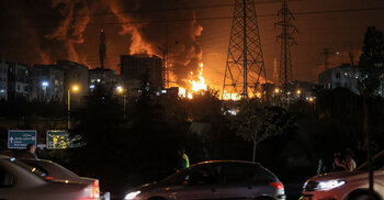 Iraqi militia vows strikes on US bases if Trump enters conflict