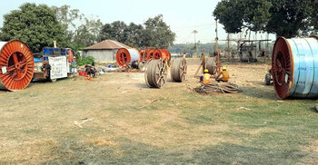 স্কুল মাঠ ভাড়া দেওয়ার অভিযোগে প্রধান শিক্ষককে শোকজ