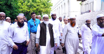 বায়তুল মোকাররমের সার্বিক ব্যবস্থাপনায় অসন্তুষ্ট ধর্ম উপদেষ্টা