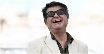 কারাদণ্ডের ঝুঁকি নিয়েই ইরানে ফিরলেন জাফর পানাহি