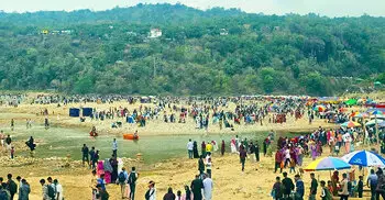 ঈদের ছুটিতে সিলেটে পর্যটকদের উপচেপড়া ভিড়