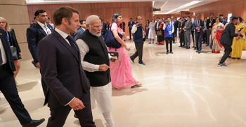 বাংলাদেশে আসার আগে মোদীর সঙ্গে কী কথা হলো ম্যাক্রোঁর?