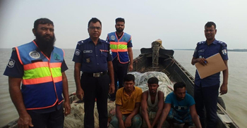 নিষেধাজ্ঞার প্রথম দিনেই উপেক্ষা, ৬ জেলে আটক