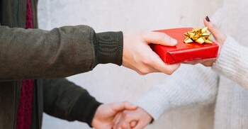 অনাদায়ী মোহর স্ত্রীকে দিতে হবে নাকি শশুর-শাশুড়িকে?