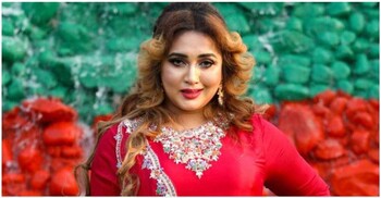 নির্বাচনে জয়ী হলেন নায়িকা পলি