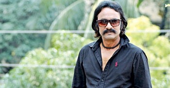 নতুন সিনেমায় দুই চরিত্রে সালাহউদ্দিন লাভলু