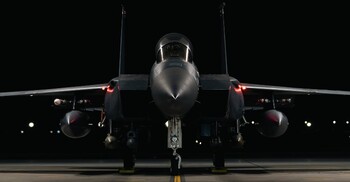 ইরানের সঙ্গে উত্তেজনার মধ্যেই সিরিয়ায় ব্যাপক হামলা যুক্তরাষ্ট্রের