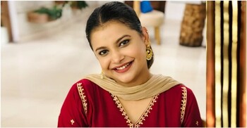 ৮ দিন ধরে কথা বলতে পারছেন না শবনম ফারিয়া, কী হয়েছে অভিনেত্রীর?