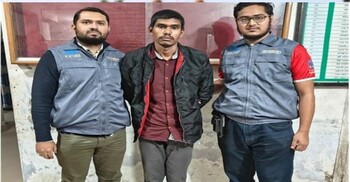 স্বরাষ্ট্র উপদেষ্টা পরিচয়ে ডিসির সঙ্গে প্রতারণা, যুবক গ্রেফতার