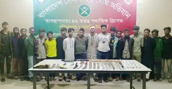 রায়েরবাজারে সেনাবাহিনীর অভিযানে গ্রেফতার ১৮, অস্ত্র-মাদক জব্দ