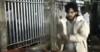 ঢাবিতে চাঁদাবাজির তথ্য প্রকাশ করায় দোকানে আগুন দেওয়ার অভিযোগ