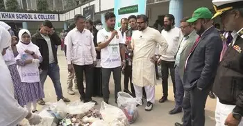 শিক্ষার্থীদের নিয়ে ডিএনসিসির ময়লা কুড়ানোর প্রতিযোগিতা