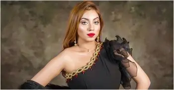 মাথায় মুকুট ও শহীদ হাদির কবরের মাটি নিয়ে সংসদে যাবেন মেঘনা আলম