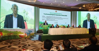 কৃষকদের প্রণোদনা দিতে গেলে বাধার মুখে পড়তে হয়: কৃষি উপদেষ্টা