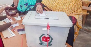 ১২ জেলায় পৌঁছেছে ব্যালট, যাচ্ছে আরও ৮ জেলায়