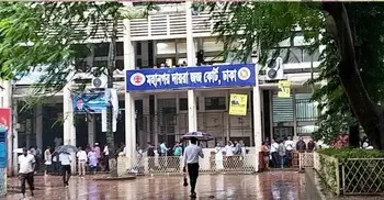 দুদকের মামলায় ১১ কাস্টমস কর্মকর্তাকে কারাগারে পাঠানোর নির্দেশ