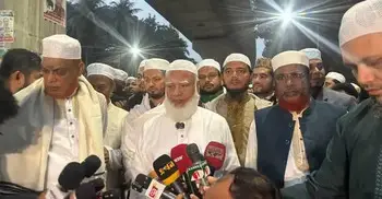 Jamaat amir visits Osman Hadi's grave, offers prayers