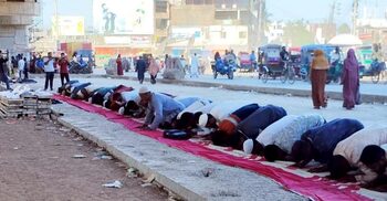 শেখ হাসিনার ফাঁসির রায় ঘোষণায় জামায়াতের শোকরানা নামাজ