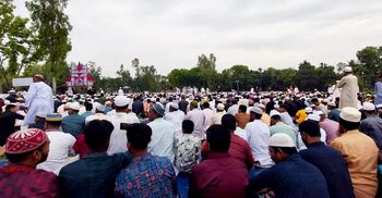 ‘আজ মার খাইলে প্রতিদিন মার খাওয়া লাগবো’