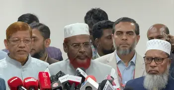 অবৈধ অস্ত্রধারীদের গ্রেফতার করতে হবে, প্রচারে হামলা হচ্ছে