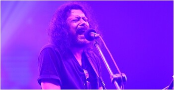 নতুন সরকারের শপথের রাতে সংসদের সামনে গাইবেন জেমস