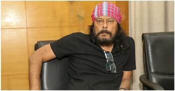 ২৭ বছর পর দেখা, তারপর চিরবিদায়; কার মৃত্যুতে আবেগী জেমস