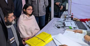 মনোনয়ন ফিরে পেতে ইসিতে তাসনিম জারা