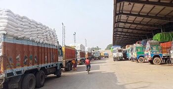 তিন সপ্তাহে ভারত থেকে বেনাপোল দিয়ে ৭১০০ মেট্রিক টন চাল আমদানি