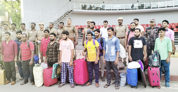 ভারতে কারাভোগ শেষে দেশে ফিরলেন ১৬ বাংলাদেশি