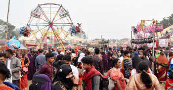 জন্মবার্ষিকী ঘিরে মধুমেলায় বর্ণিল আয়োজন