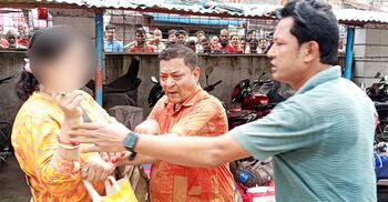 এক নারীকে স্ত্রী দাবি করে দুইজনের টানাটানি, তিনজনই কারাগারে