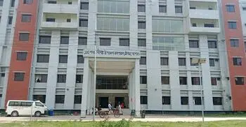 অদ্ভুত স্থবিরতায় ধুঁকছে ১০ বার দেশসেরা হওয়া হাসপাতাল