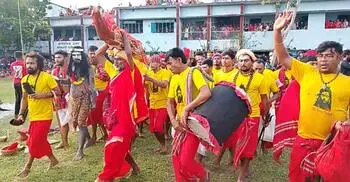 যশোরে চড়ক পূজায় মানুষের ঢল
