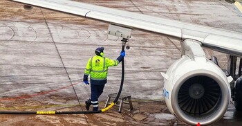অস্থিরতার মধ্যেই লিটারে ১৭ টাকা বাড়লো জেট ফুয়েলের দাম 