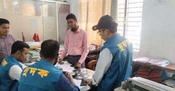 লাইসেন্স প্রদানে অসঙ্গতি পেলো দুদক