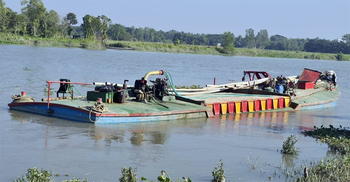 হালদা নদী থেকে বালু উত্তোলন, লাখ টাকা জরিমানা