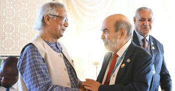 প্রধান উপদেষ্টার সঙ্গে ব্রাজিলের লেখক গ্রাজিয়ানোর সাক্ষাৎ