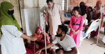 শ্রেণিকক্ষের পাশে কীটনাশক স্প্রে, ৬ শিক্ষার্থী হাসপাতালে