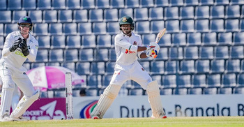 সেঞ্চুরির অপেক্ষায় জয়, চা-বিরতিতে বাংলাদেশ