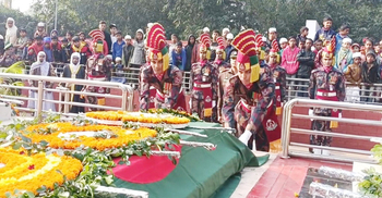 বিজয় দিবসে বীরশ্রেষ্ঠ নূর মোহাম্মদের স্মৃতিসৌধে শ্রদ্ধাঞ্জলি