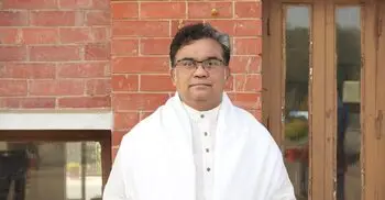 প্রধানমন্ত্রীকে জাবি উপাচার্যের অভিনন্দন