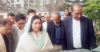 খালেদা জিয়াকে দেখতে আবারও এভাকেয়ারে ডা. জুবাইদা