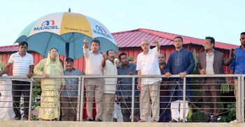 মিঠামইনে প্রেসিডেন্ট রিসোর্ট ঘুরে দেখলেন সাবেক রাষ্ট্রপতি